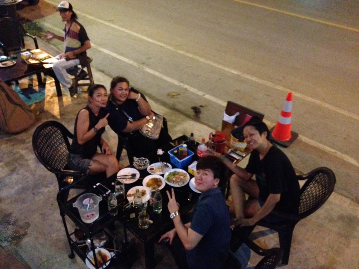 Sabaidee Beach Rayong Bagian luar foto